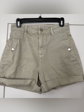 Zara Rolled Hem Utility Shorts in Light Olive Green